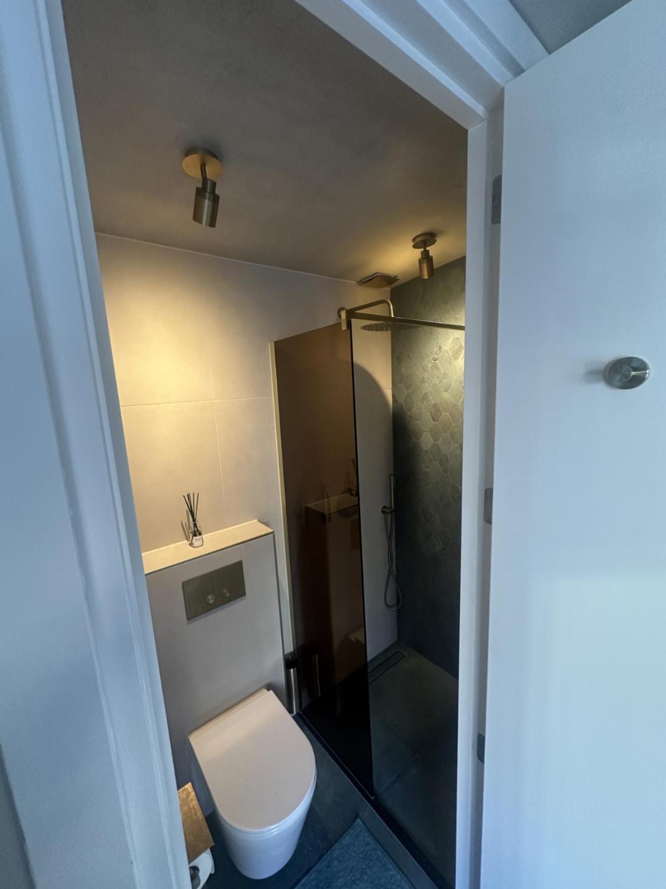 Houseboat Bnb The Floating Nest Ámsterdam Exterior foto